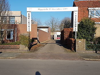 Bij Societeit De Harmonie Winschoten - Sociëteit De Harmonie Winschoten